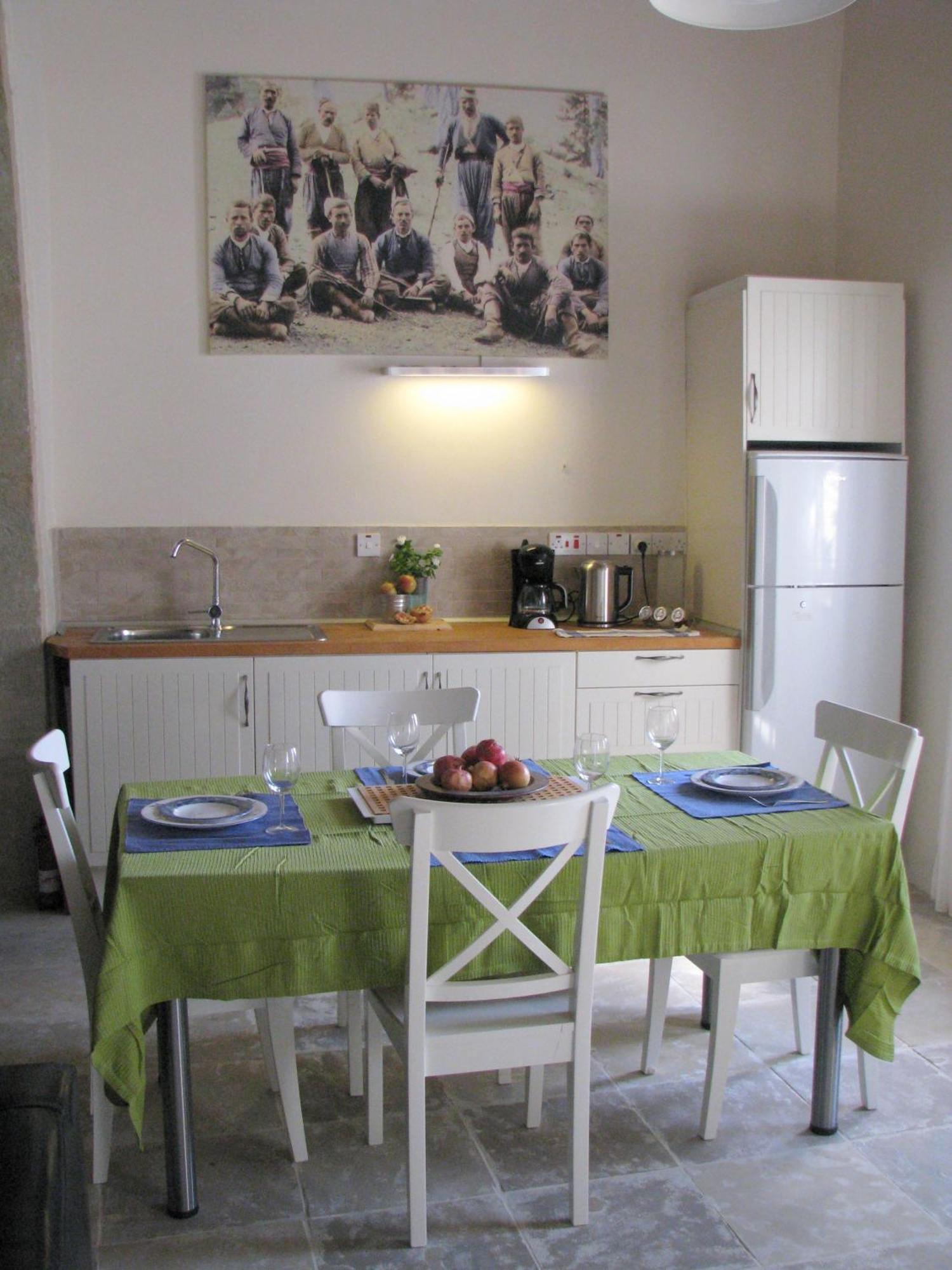 Dolphin Guest House And Studios Τόχνη Δωμάτιο φωτογραφία