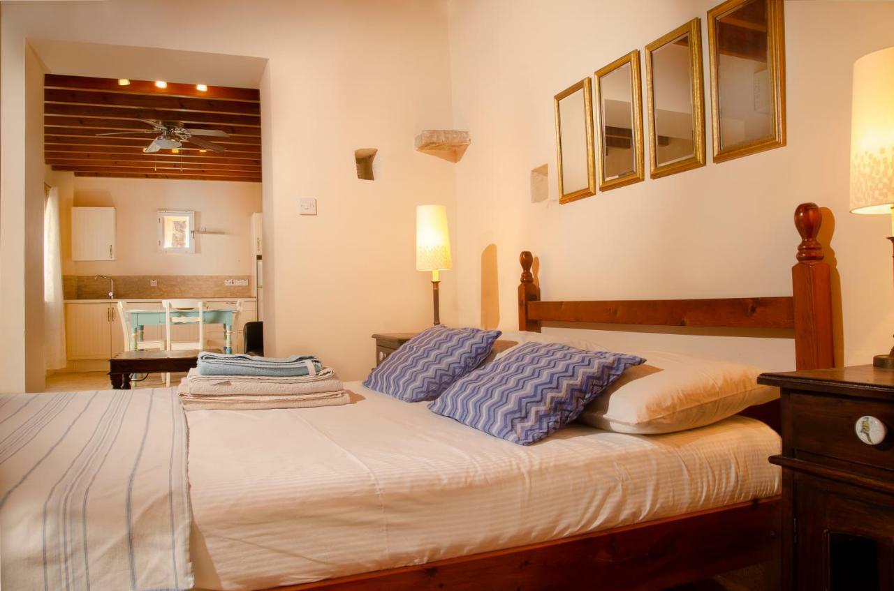 Dolphin Guest House And Studios Τόχνη Εξωτερικό φωτογραφία