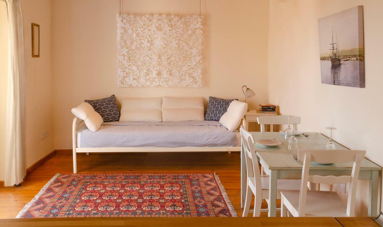 Dolphin Guest House And Studios Τόχνη Εξωτερικό φωτογραφία