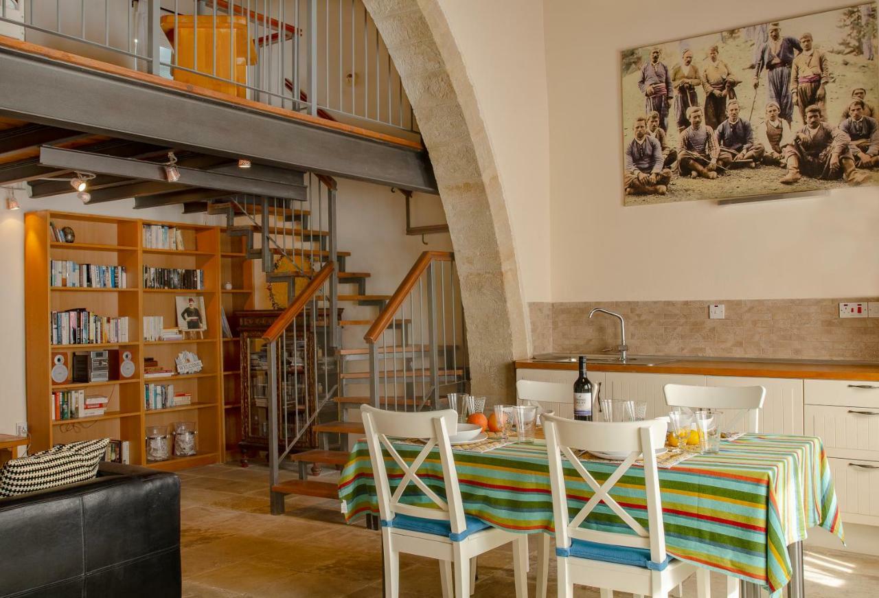 Dolphin Guest House And Studios Τόχνη Εξωτερικό φωτογραφία